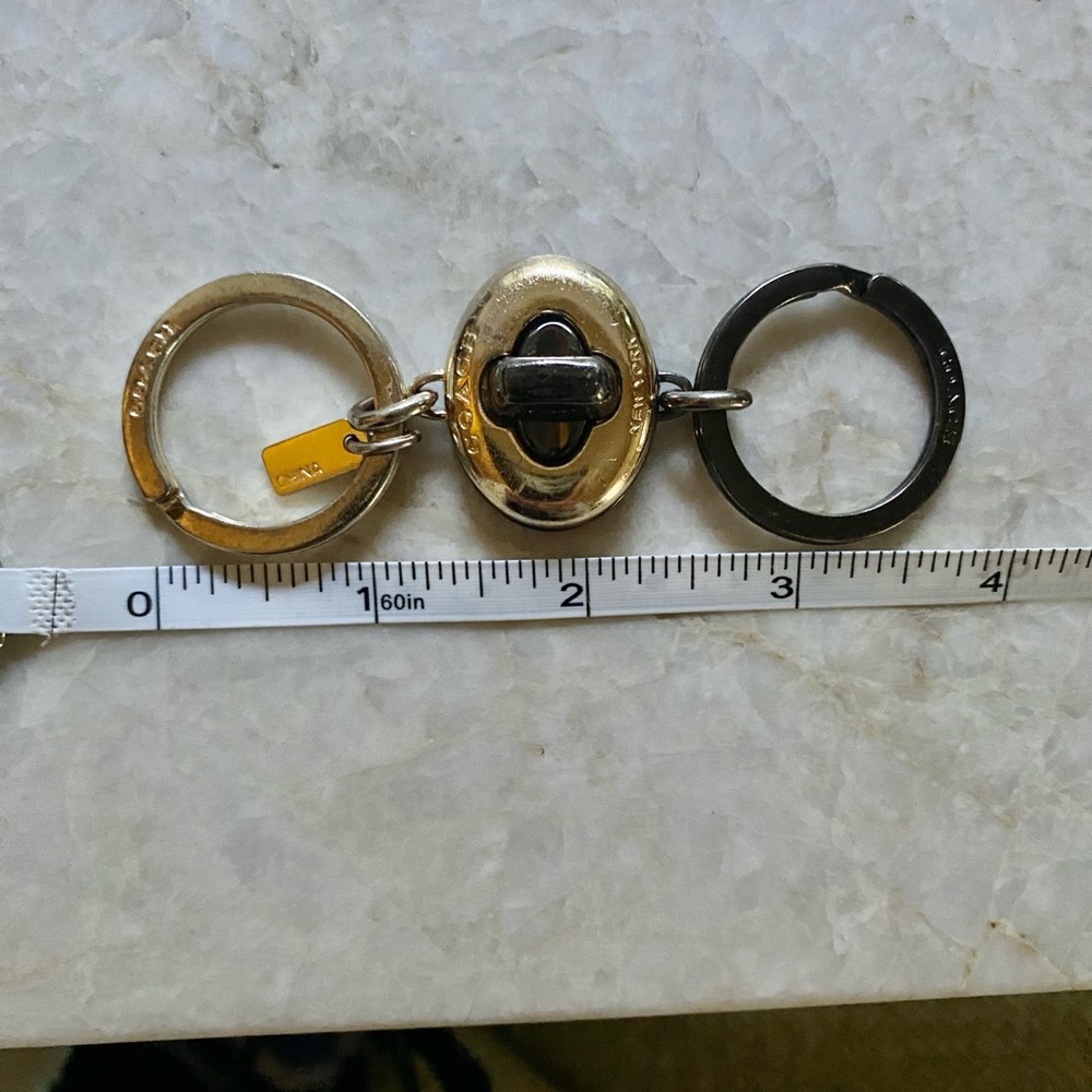 COACH KEY CHAIN  - Valet style